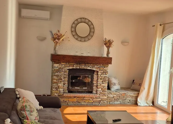 Chez Nous Apartment *